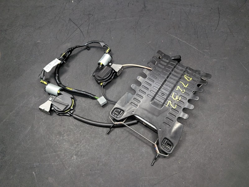 Front Left Seat Motors w/ Lumbar 2021 Dodge Challenger 2015 2016 2017 - 2023