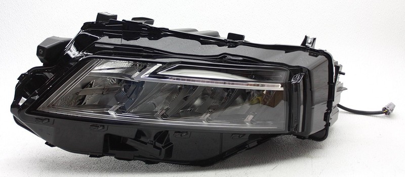 OEM Left Driver Side LED Headlamp For Nissan Rogue Platinum, SL, SV Lens Chip
