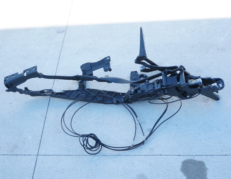 03-08 Mercedes R230 SL500 Right Convertible Hard Roof Top Hinge Frame Assembly
