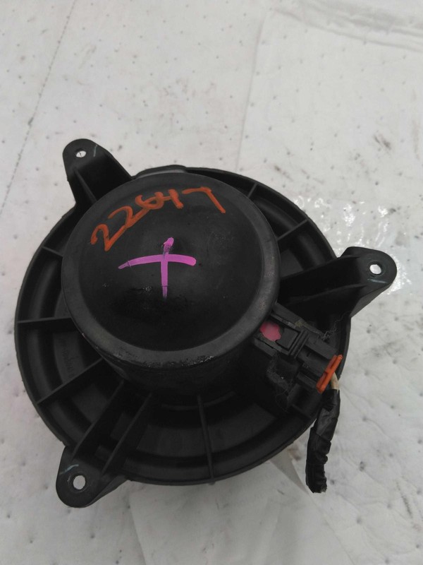 2016 Nissan Frontier HVAC Blower Motor OEM 27226EA010 Black 122K Miles