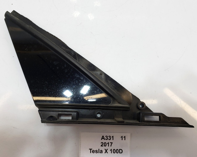 ✅ 2016-2020 OEM Tesla Model X Front Right Passenger Door Quarter Applique Assy