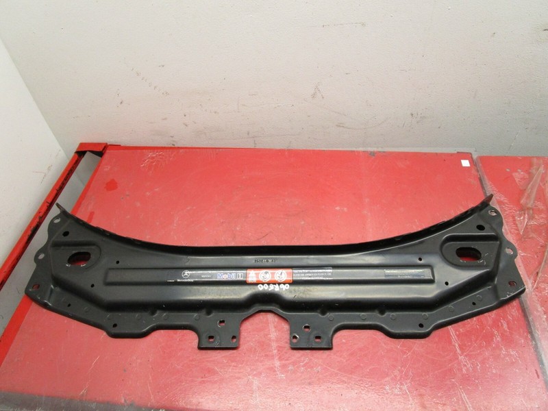 06-09 MERCEDES W251 R500 FRONT UPPER RADIATOR CORE SUPPORT BRACKET OEM