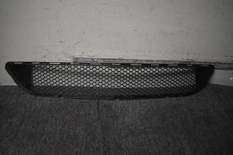 2008-2011 MERCEDES BENZ C350 SPORT CENTER GRILLE FACTORY OEM