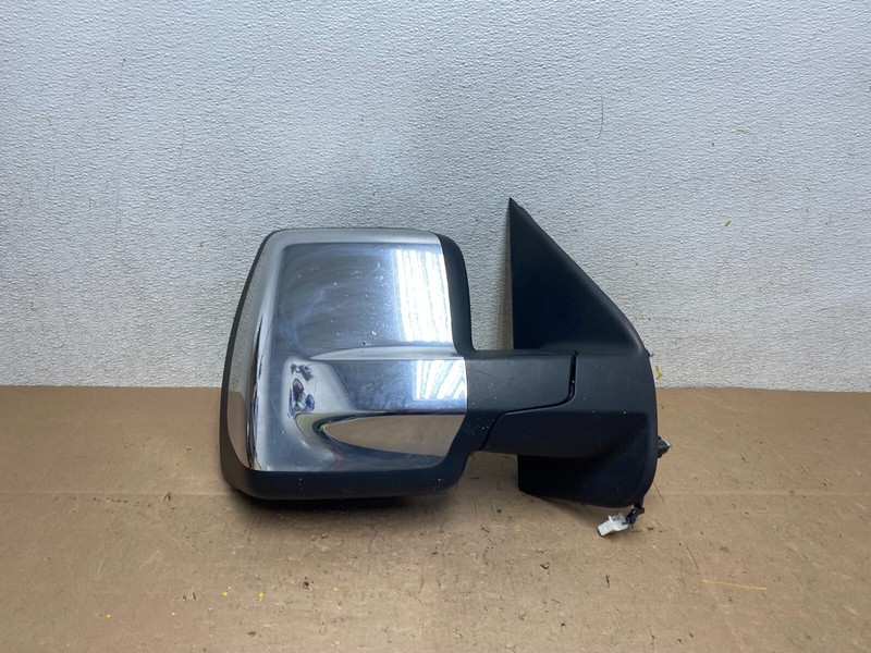 2012 to 2016 Nissan NV1500 NV3500 Right Side View Door Mirror M4007