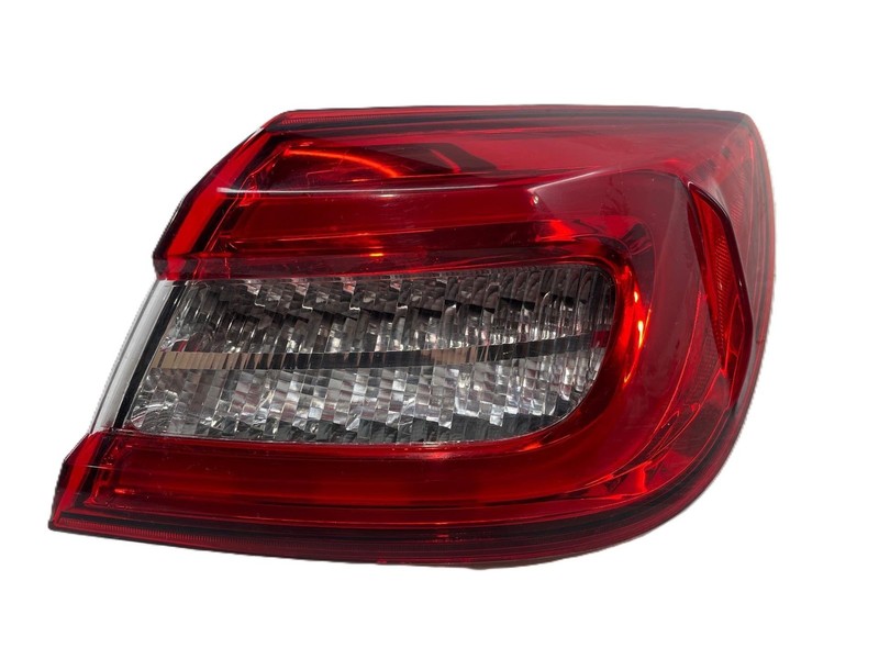 2014 Maserati Quattroporte S RH Passenger Rear Taillight Assembly 6700054510 OEM