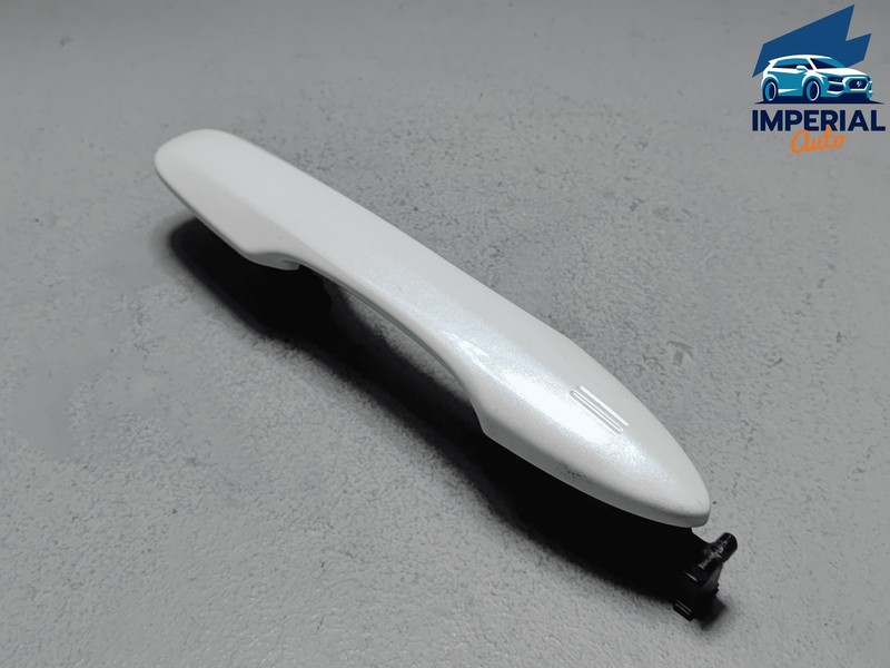 TOYOTA CAMRY FRONT PASSENGER SIDE EXTERIOR DOOR HANDLE OEM *089* WHITE 2018-2024