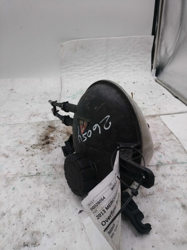 2013 MERCEDES-BENZ S-CLASS Engine Coolant Reservoir OEM 2315000049 4.60L Used