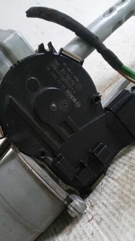 2022 Volkswagen Taos Wiper Motor OEM 2GJ955023A 24000 Mi FWD White