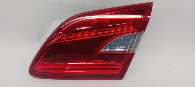 16-'19 NISSAN SENTRA Right passenger Taillight decklid mounted OEM Grade A!