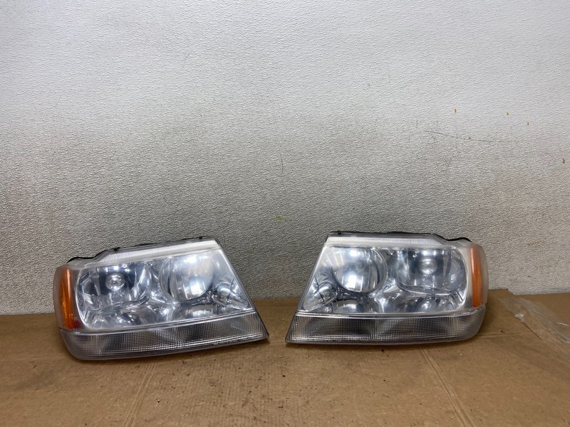 1999 - 2004 Jeep Grand Cherokee Left+Right Set Halogen Headlights Y5921 DG
