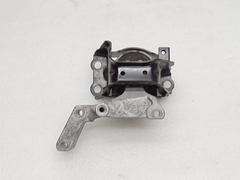 VERSA 2015 Engine Mounts 74929