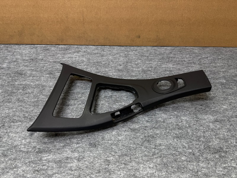 BMW E90 E92 M3 2008-2013 OEM CENTER CONSOLE SHIFTER TRIM BEZEL PANEL COVER
