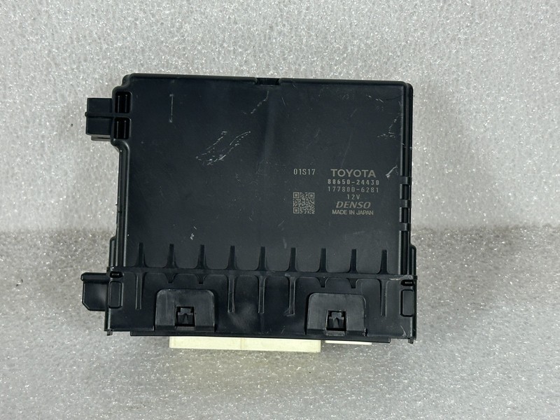 2015 LEXUS RC350 A/C CLIMATE BLOWER CONTROL MODULE OEM 88650-24430