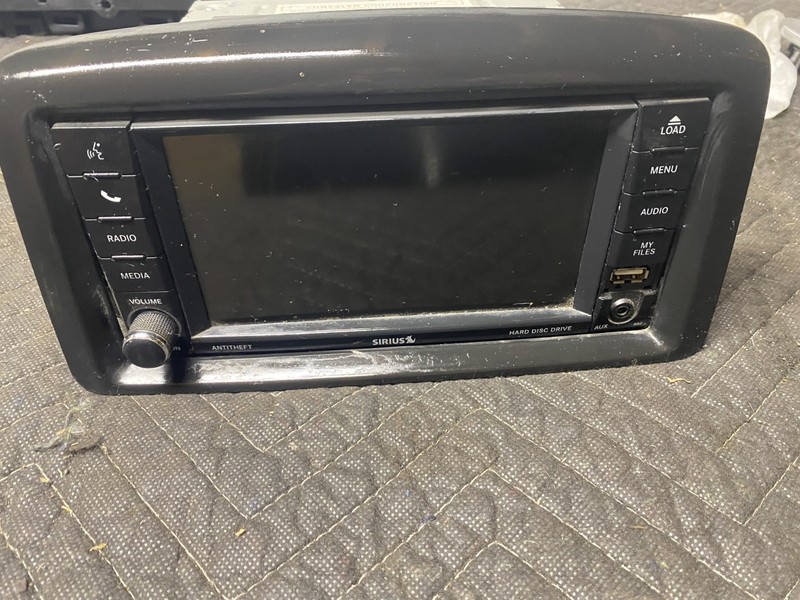 2012 Town And Country Radio OEM