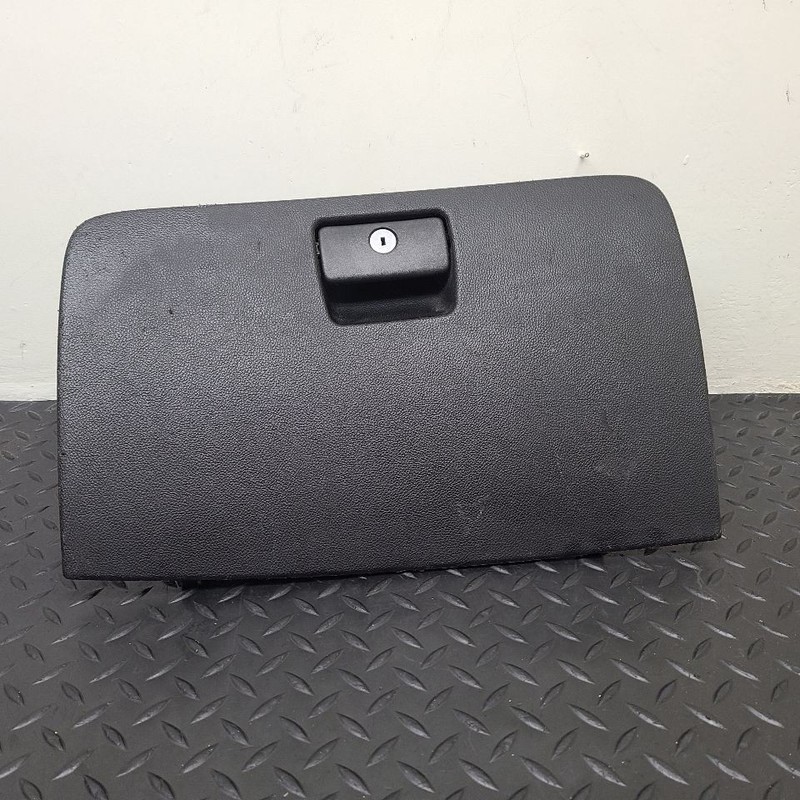15-20 Chevrolet Tahoe Glove Box Assembly OEM 22883560