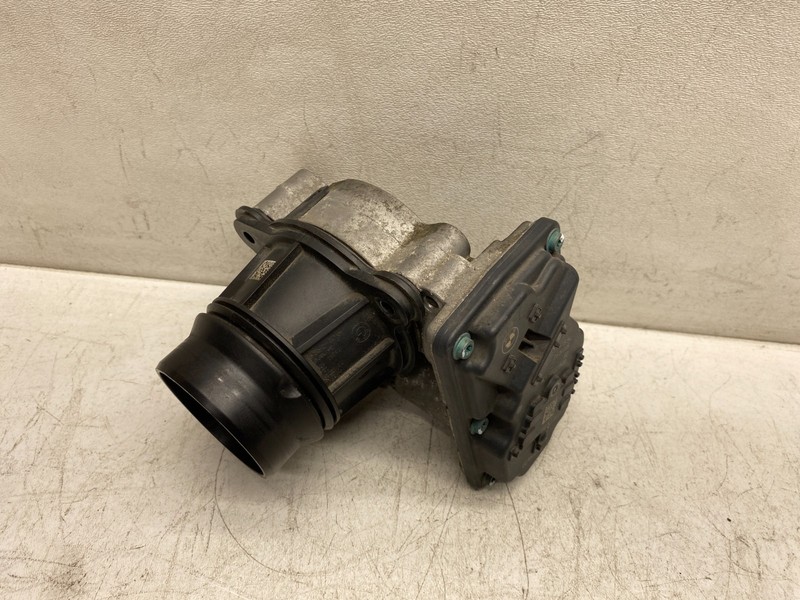 2016-2019 BMW X1 2.0L ENGINE THROTTLE BODY OEM