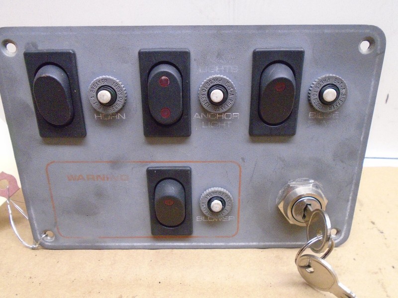 W5 Regal Marine Ignition Key Switch With Panel Bilge Blower Horn Nav Anchor