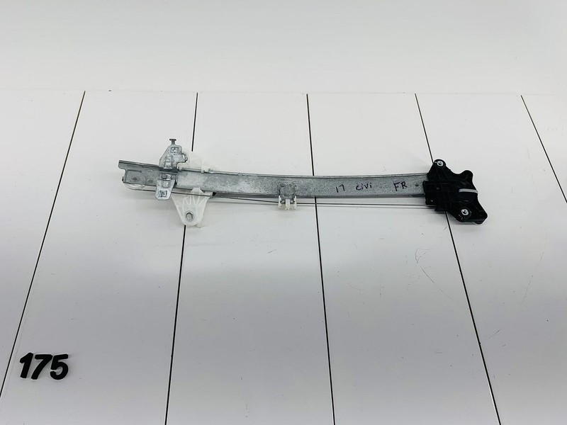 2016-2021 HONDA CIVIC FRONT RIGHT PASSENGER SIDE DOOR WINDOW REGULATOR OEM