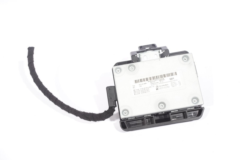 2010 - 2013 MERCEDES BENZ E350 W212 Communication Control Module Interface OEM
