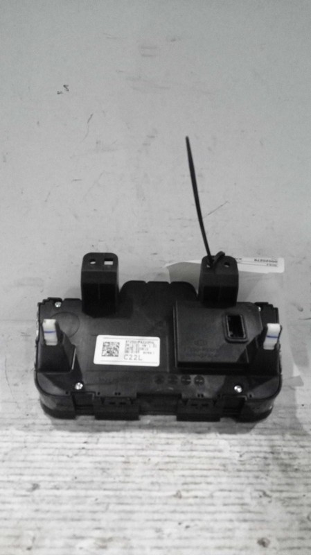 2022 KIA Sorento A/C Selector Switch OEM 97250P4220FHL Black 104K Miles