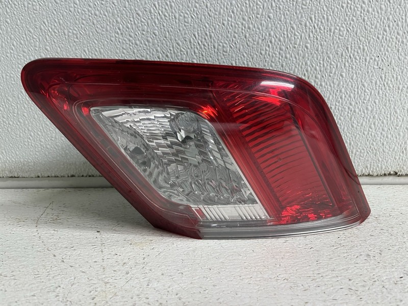 2009-2011 Toyota Camry Right Passenger Tail Light Taillight Taillamp Oem