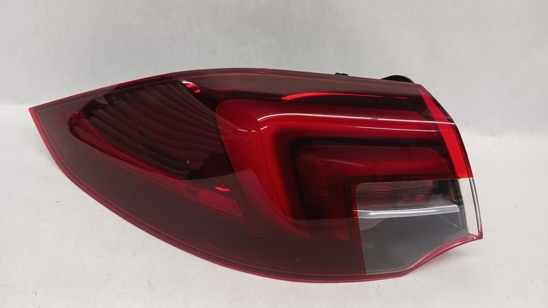 18-'20 BUICK REGAL Hatchback Left driver outer Taillight OEM Grade A!