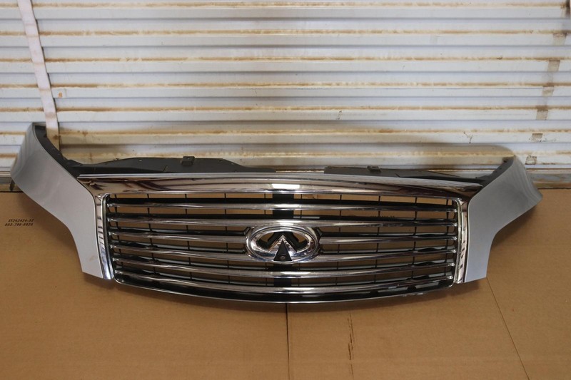2012 INFINITI QX56 FRONT UPPER MAIN GRILL GRILLE W/ CAMERA OEM
