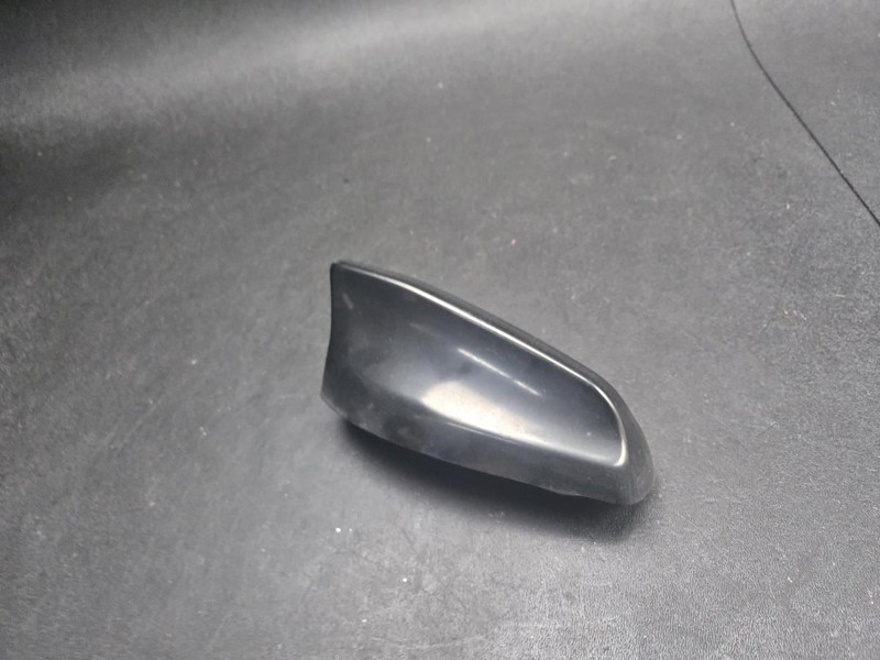 Roof Antenna 2018 Range Rover Velar GJ32-19C089-EA 2019 2020