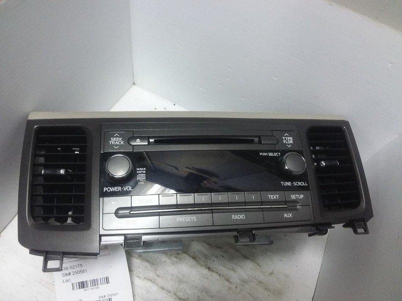 Radio Display And Receiver AM FM CD Fits 11-14 SIENNA 86120-08270