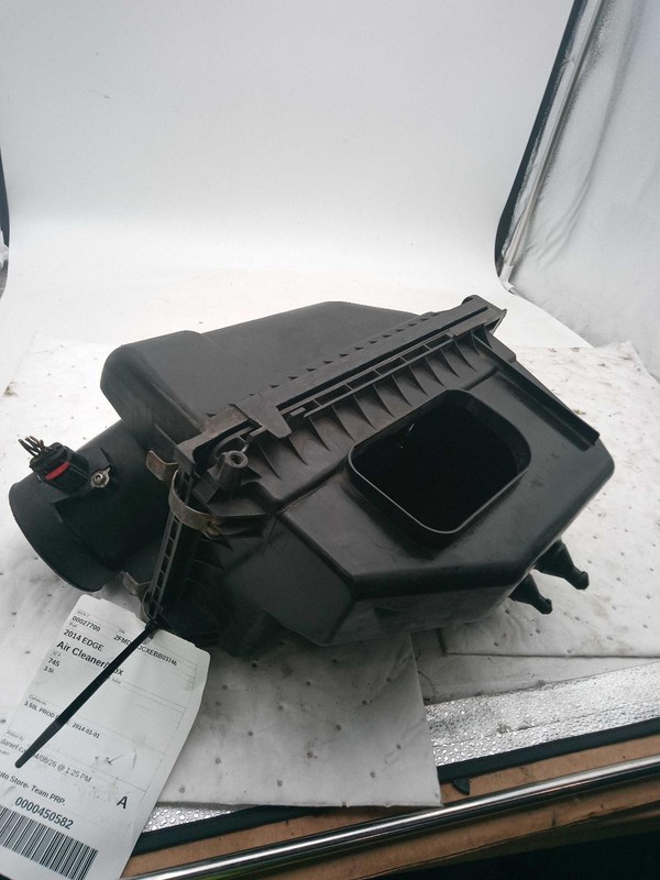 2011-2014 Ford Edge Air Cleaner Assembly OEM 3.5L 3.7L Black Used Part