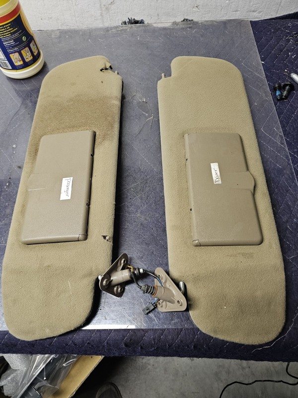 1996-2002 Chevy Express GMC Sunvisor Set See Pics For Condition