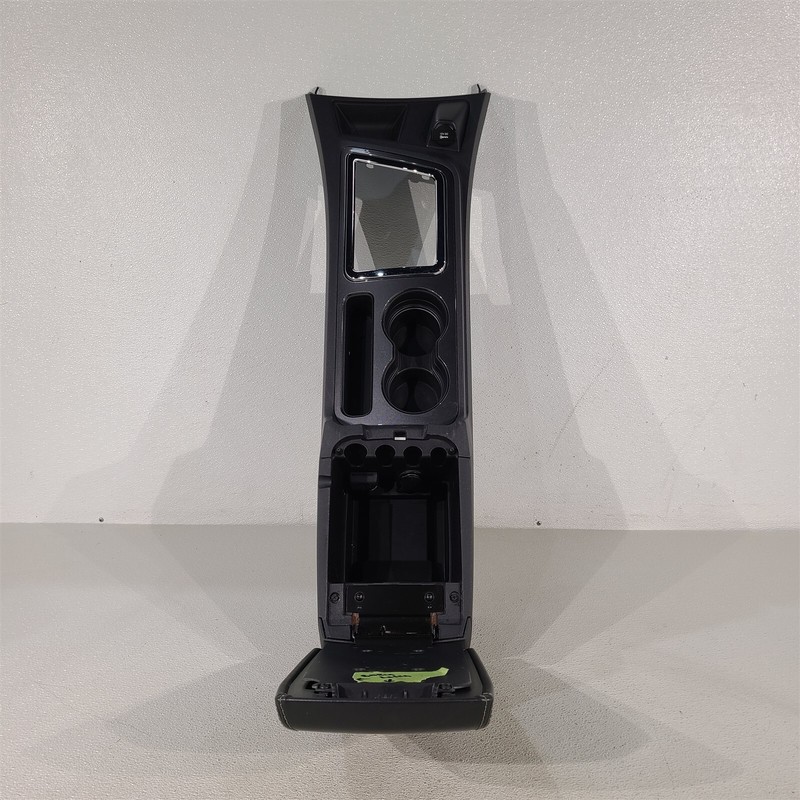 08-10 Dodge Challenger Srt8 Center Console Armrest Auto Trans Aa7396