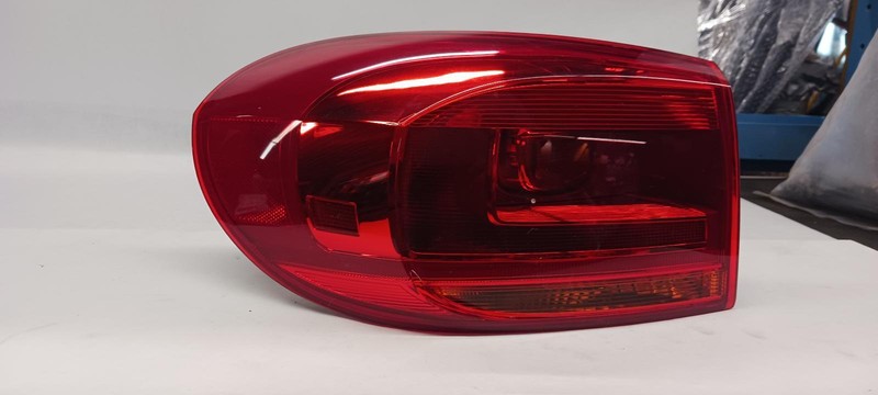12-'18 VOLKSWAGEN TIGUAN Left Driver Outer Taillight OEM Grade A