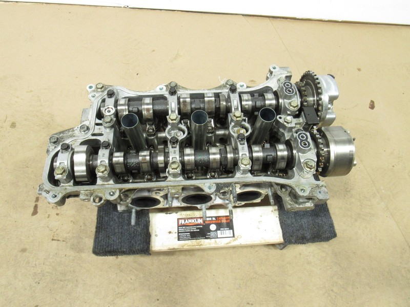 15-19 Lexus RC 350 2017 3.5L AWD Right Engine Motor Cylinder Valve Head ;:Y