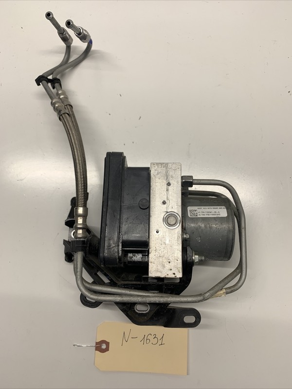 2020-2022 TESLA Y 3 ABS PUMP BRAKE MODULE with Bracket1044745-00-B 1631 U20