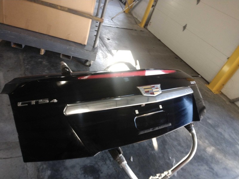 2016 Cadillac CTS Black Deck Lid Trunk Lid OEM 84072290 117K Miles
