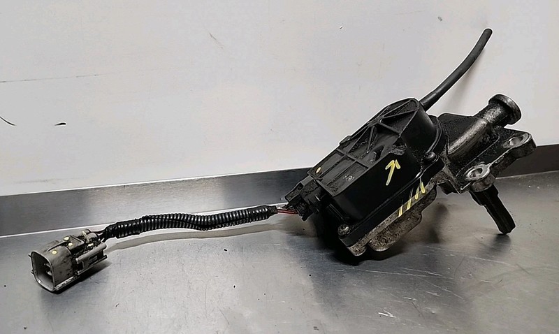 2010 - 2012 Toyota 4runner Front Carrier Motor 4x4 AT Electric OEM See Images