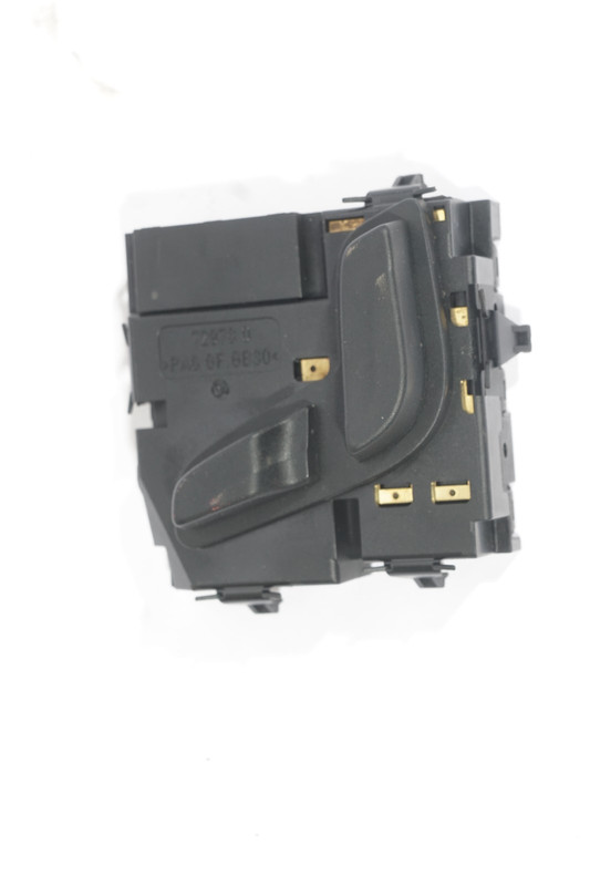 08-11 Mercedes Benz C300 W204 Front Right Passenger Side Seat Control Switch OEM