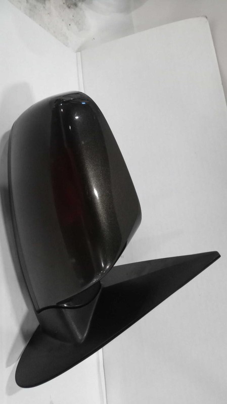 2011 Hyundai Santa Fe Right Door Mirror Assembly Brown OEM Used 321097
