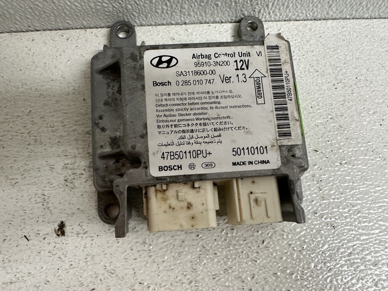 2011-2012 Hyundai Equus Occupant Module Computer ID: 959103N200