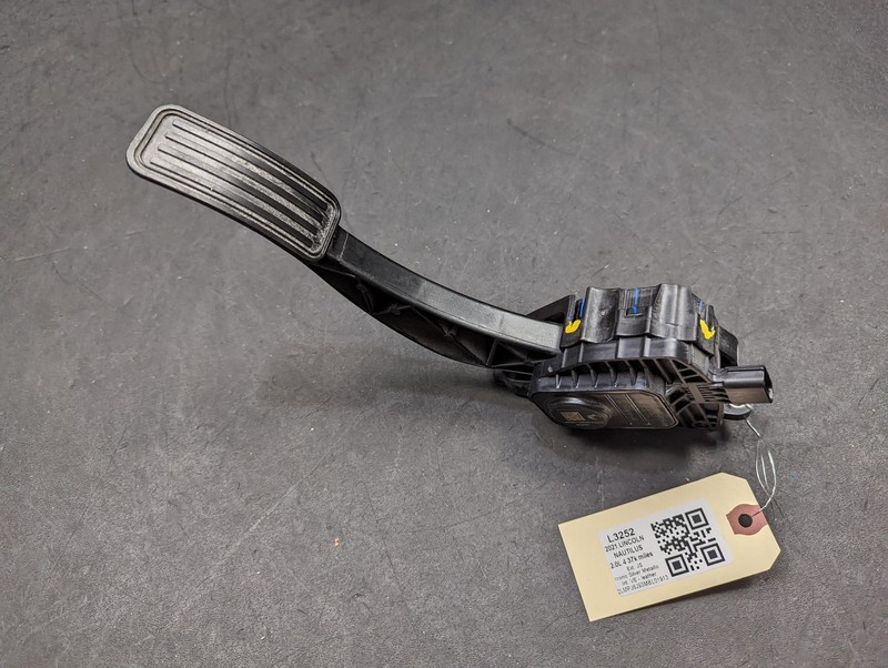 Gas Accelerator Pedal 2021 Lincoln Nautilus E1GC-9F836-JC 2019 2020 2022