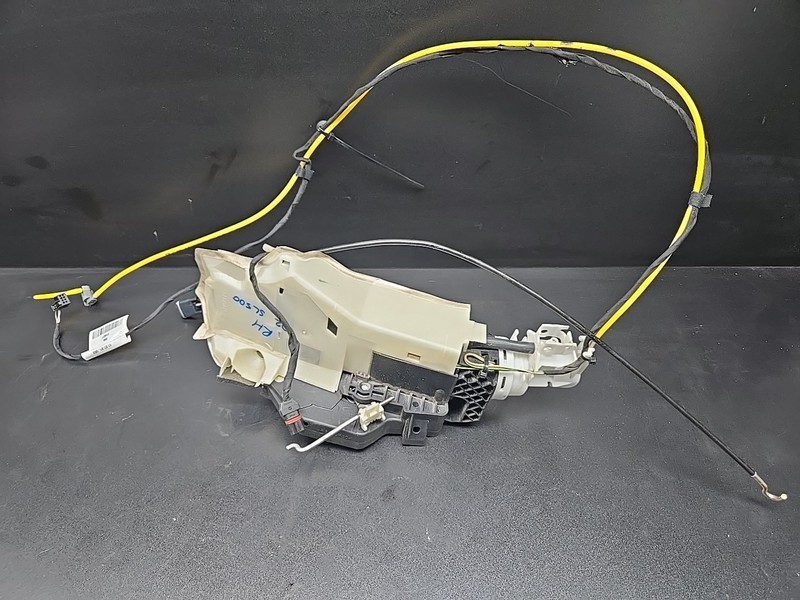03-12 Mercedes R230 SL500 SL55 AMG Right Door Lock Latch Actuator 2307200835 OEM