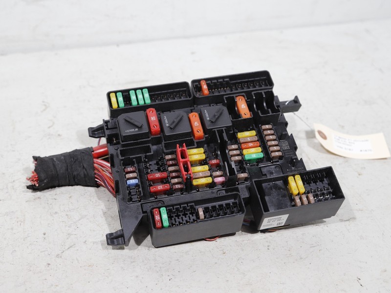 16-19 Bmw F48 X1 2.0 Fuse Relay Junction Module Fusebox In Dash Front OEM 76K