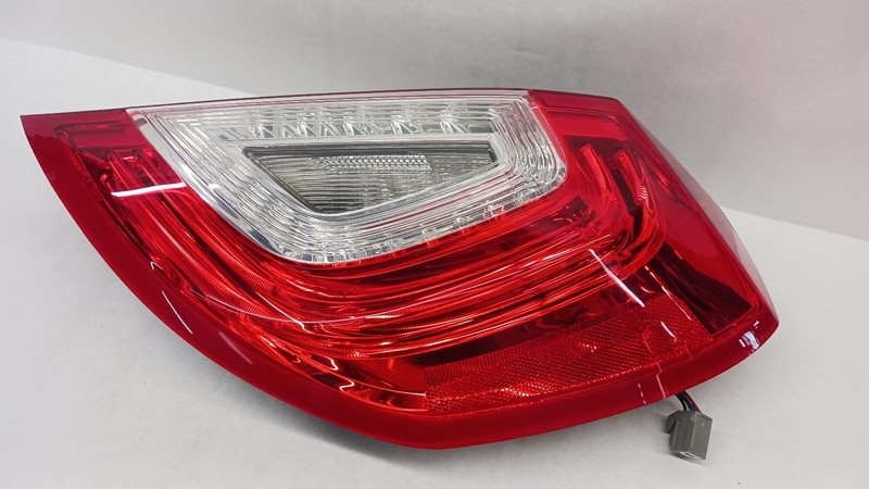 13-'16 LINCOLN MKS Right passenger Taillight OEM Grade A!