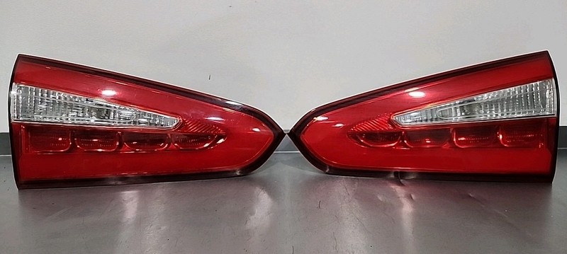 14 Thru 16 Kia Forte Right & Left Taillight Inner Trunk 92403-A73 92404-A73 SDN