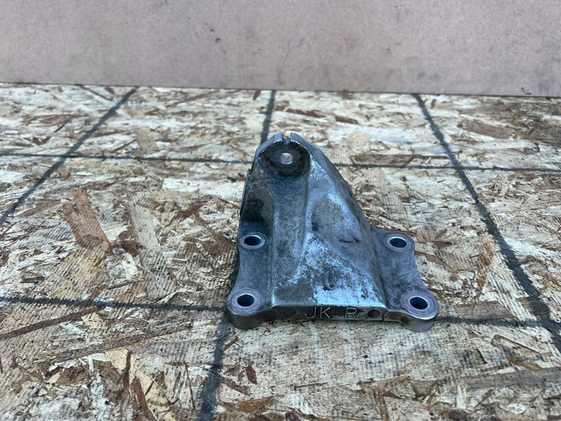 NISSAN 370Z 2009-2021 OEM RIGHT PASSENGER ENGINE MOTOR MOUNT BRACKET RWD ASSY