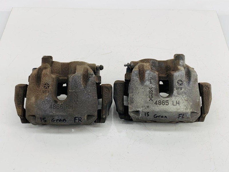 11-15 JEEP GRAND CHEROKEE 4WD FRONT RIGHT & LEFT SIDE ABS BRAKE CALIPER SET OEM