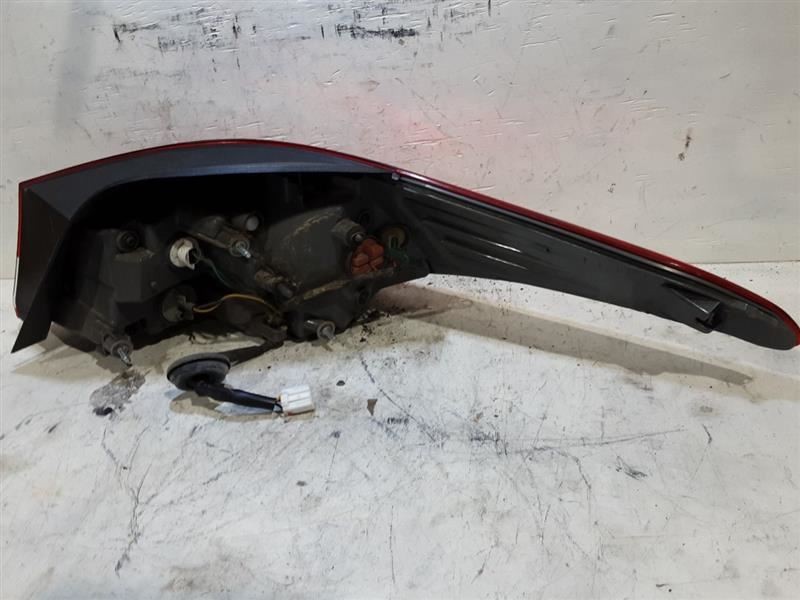Passenger Tail Light Sedan Quarter Panel Mounted Fits 11-13 ELANTRA 2610001