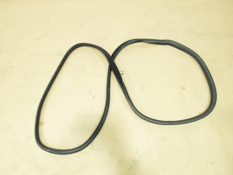 20-25 Kia Telluride SX 2022 Rear Left Driver Door Body Seal Weather Strip |