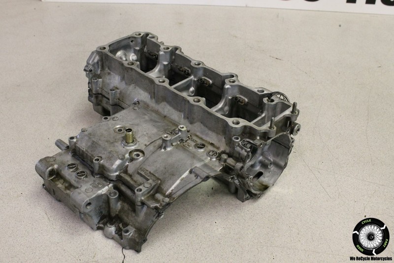 2000 Suzuki GSXR600 ENGINE MOTOR CRANKCASE CRANK CASES BLOCK GSXR 600 CASE 00